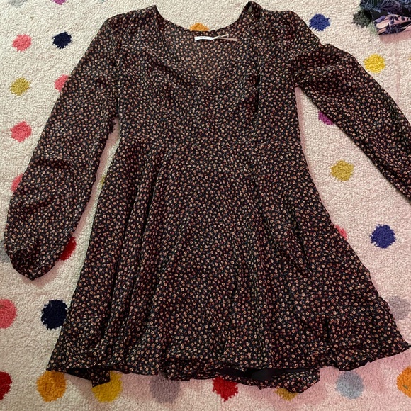 Urban Outfitters Dresses & Skirts - Floral dress